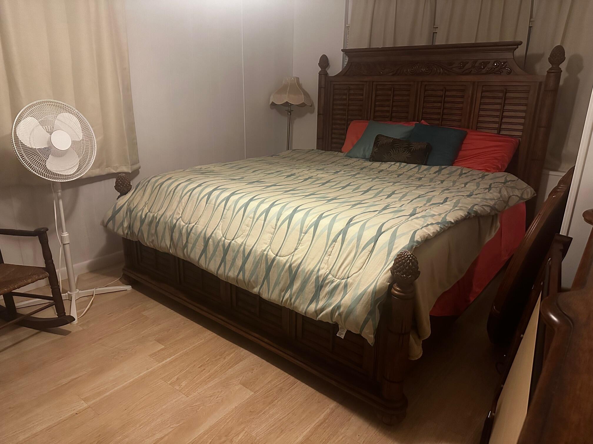 8 Southeast Casa Rio Road Port St. Lucie, FL 34952 - Photo 8 of 18 King size bed