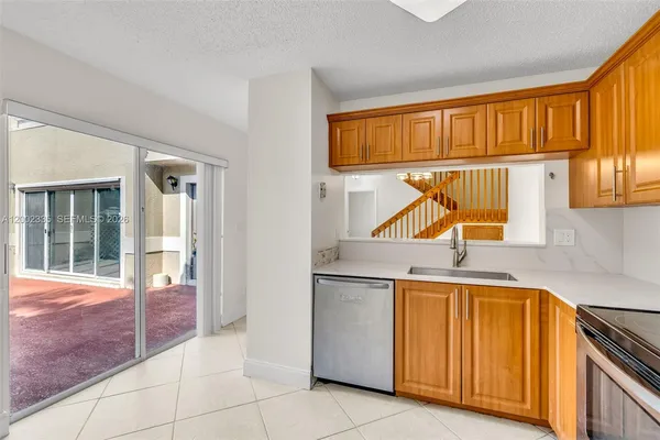 $3,250 | 11163 Chandler Drive, Unit 11163, Cooper City, FL 33026