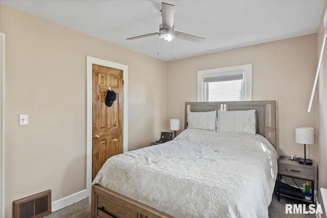 $139,900 | 2945 South 3rd Street, Springfield, IL 62703