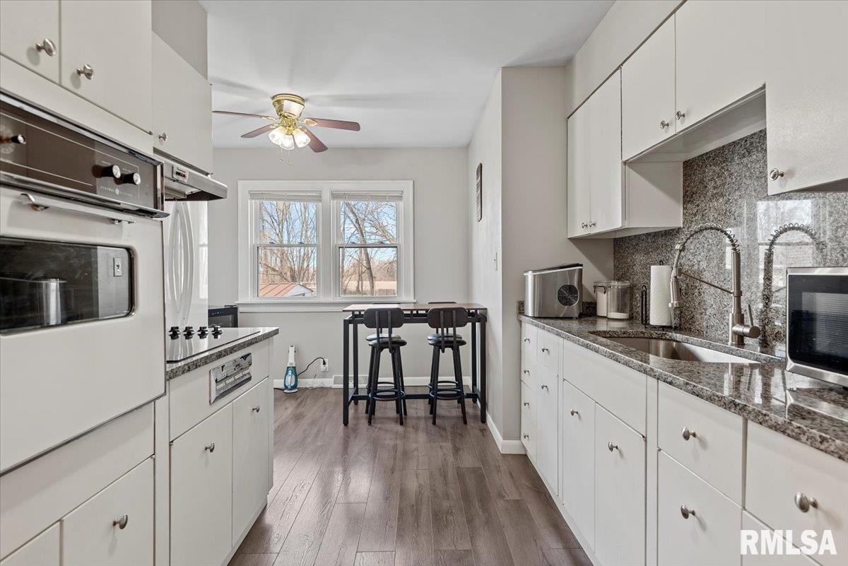 2945 South 3rd Street Springfield, IL 62703 - Photo 5 of 23