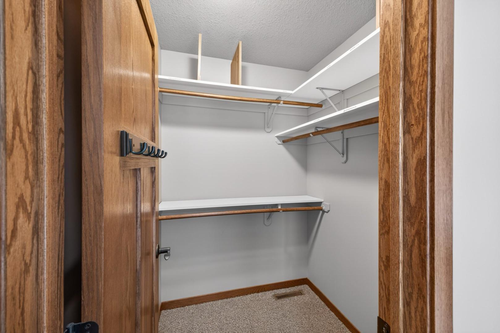 4201 Dodge Lane Northeast Rochester, MN 55906 - Photo 20 of 54
