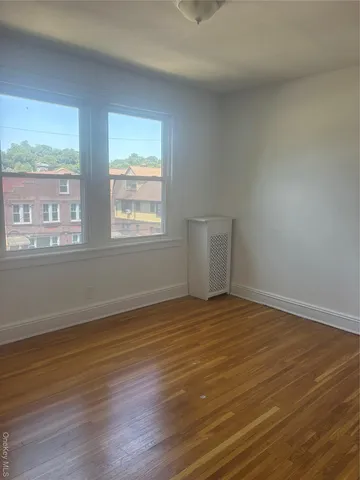 $3,550 | 174 Sedgwick Avenue, Unit 1, Yonkers, NY 10705