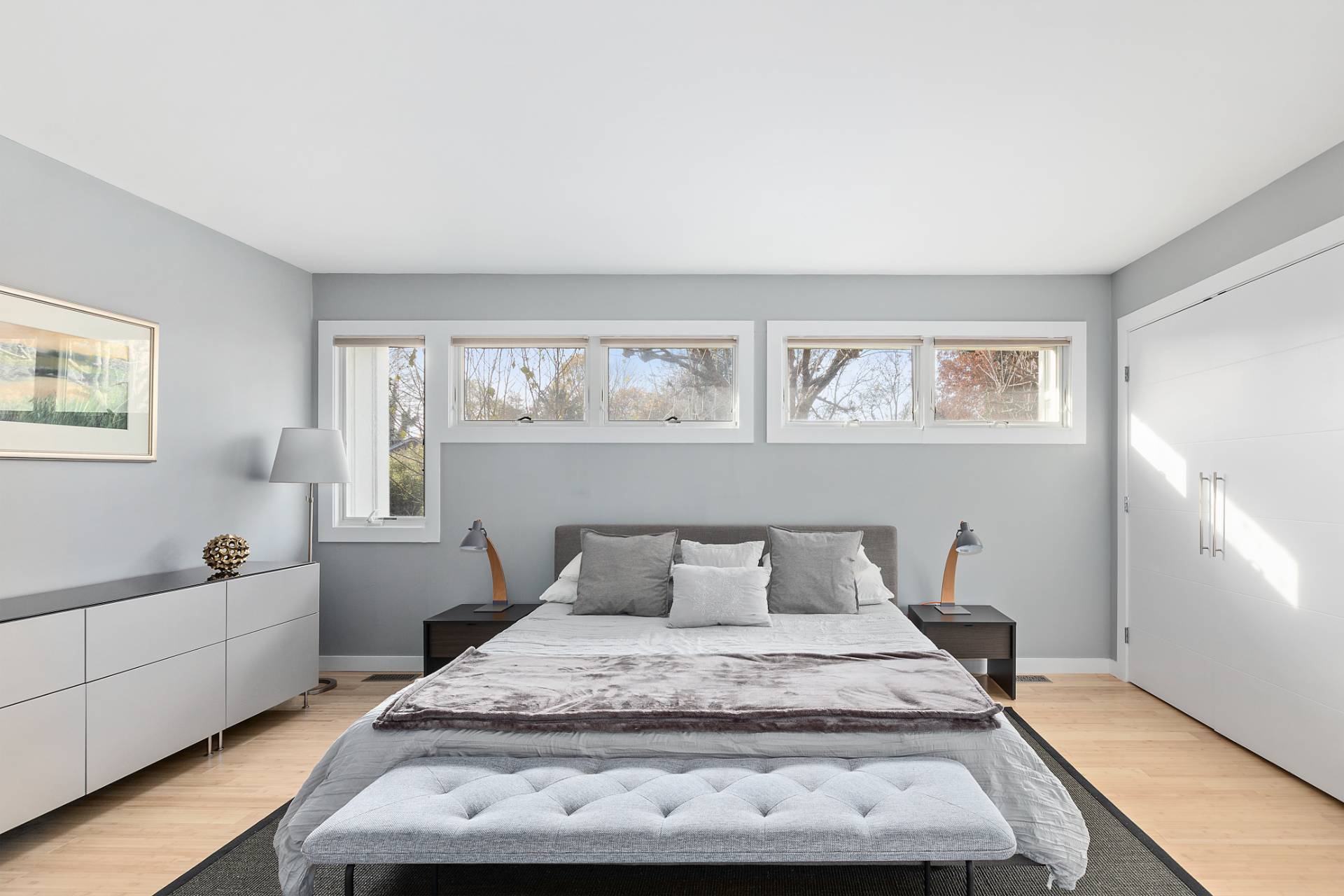 514 Pantigo Road, Unit 7 East Hampton, NY 11937 - Photo 9 of 14 a bedroom with a bed and window