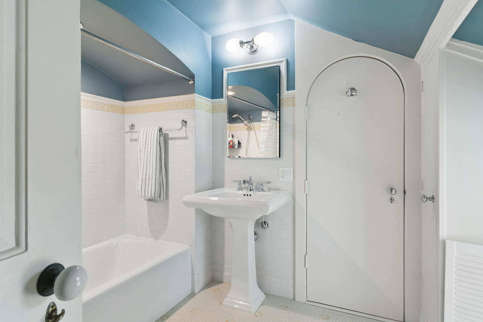 332 Old Sutton Road Barrington Hills, IL 60010 - Photo 32 of 72