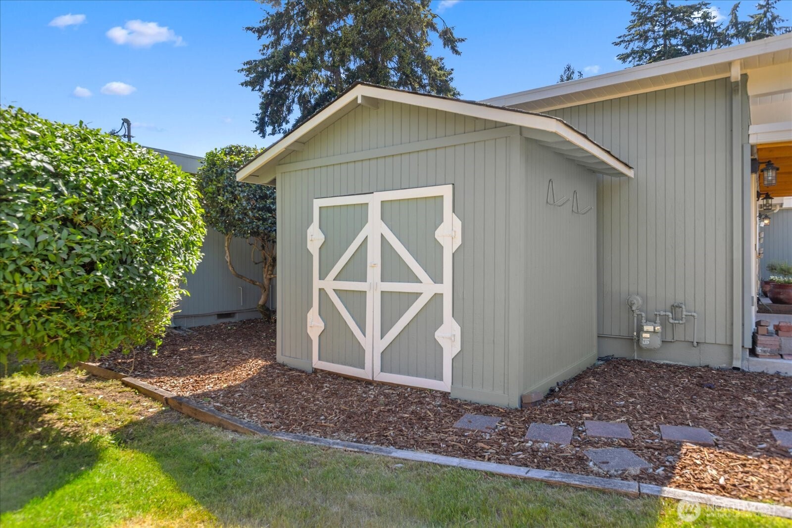 8119 190th Street Southwest Edmonds, WA 98026 - Photo 35 of 37