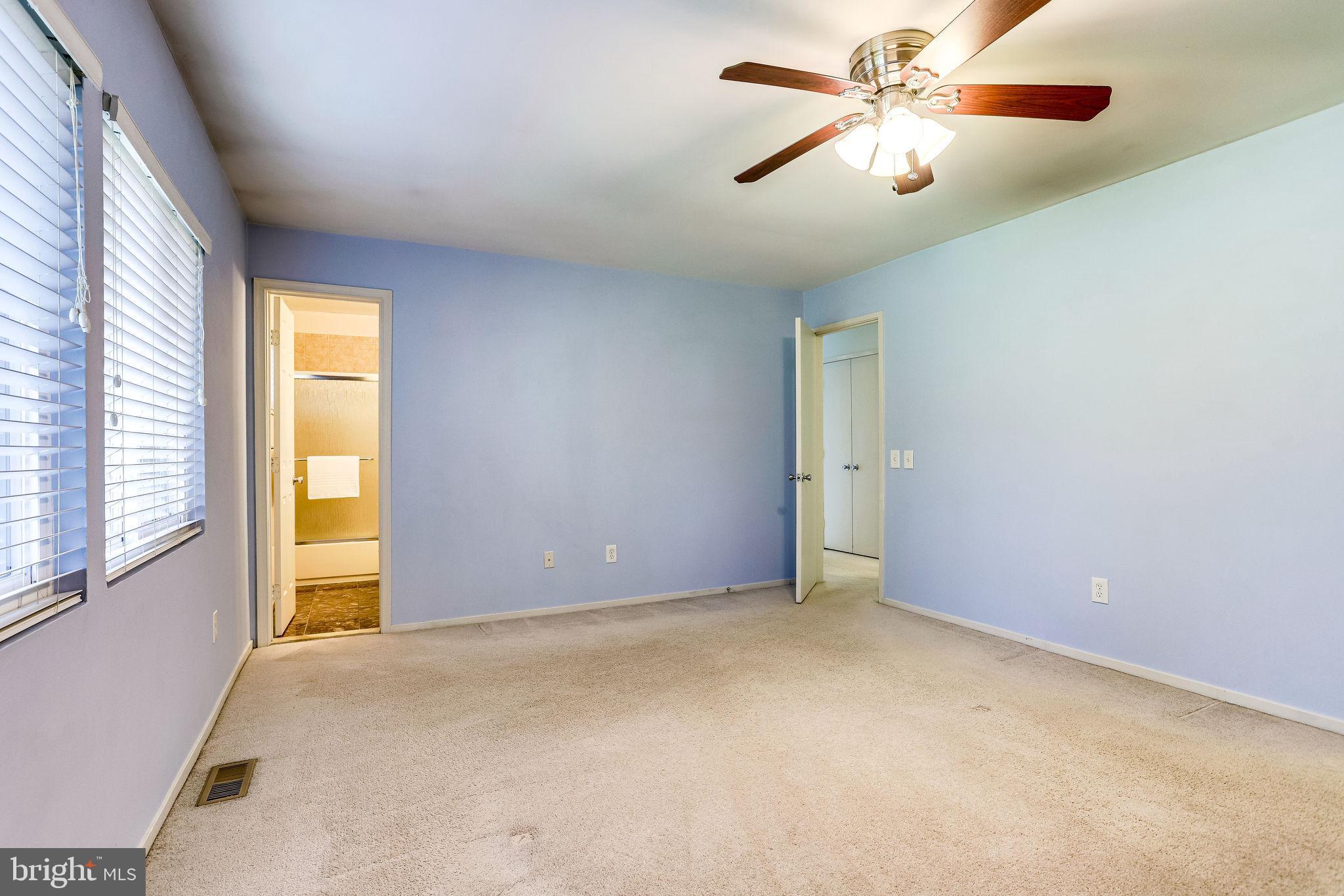 2205 Wheelwright Court Reston, VA 20191 - Photo 29 of 65 En Suite Full Bath