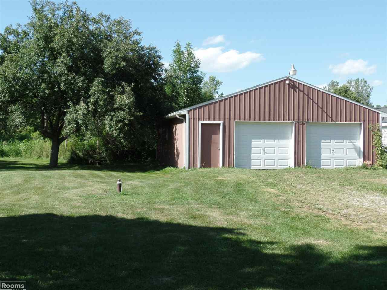 20341 32 Mile Road Armada, MI 48005 - Photo 10 of 13 Pole Barn