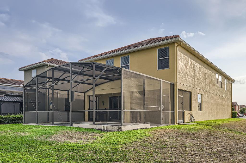 2999 Buccaneer Palm Road Kissimmee, FL 34747 - Photo 34 of 49 a view of a backyard of the house