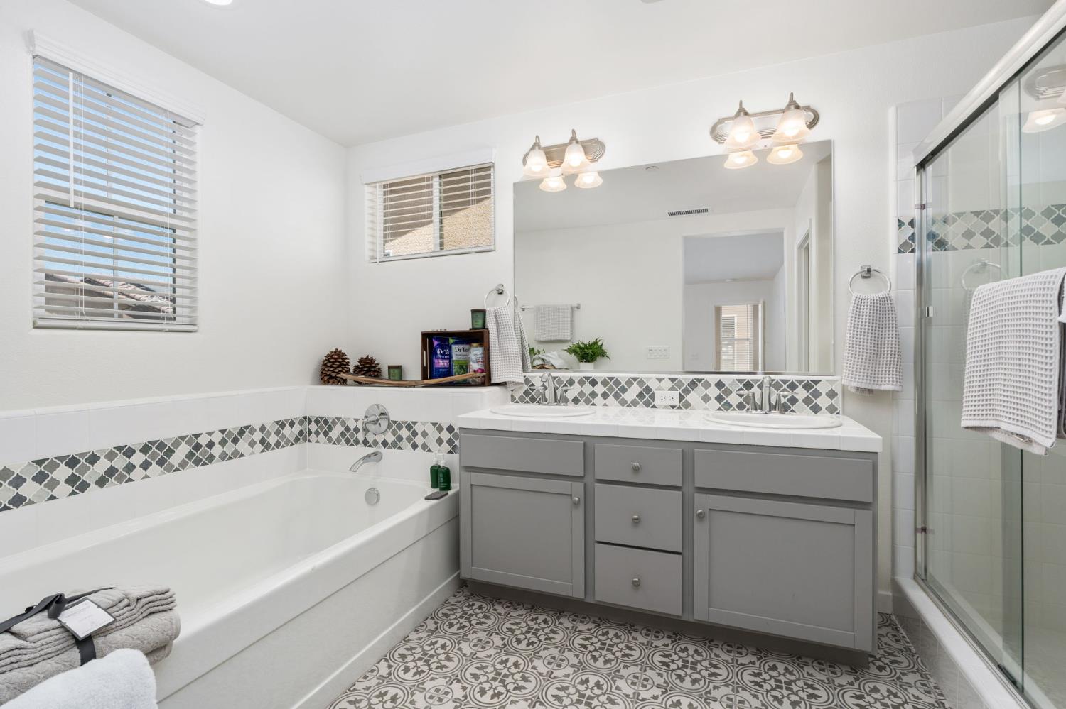 972 Winchell Way West Madera, CA 93636 - Photo 4 of 33