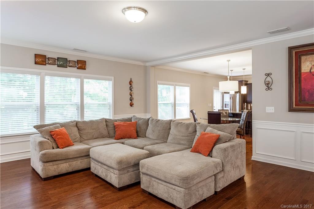 8512 Lustre Road Charlotte, NC 28215 - Photo 7 of 19 Gallery Image 7
