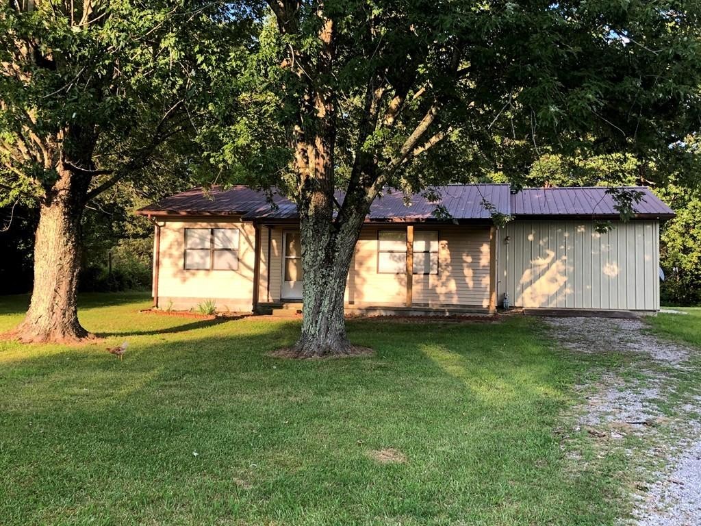 1026 Lincoln Road Jamestown, TN 38556 - Photo 3 of 9 Gallery Image 3