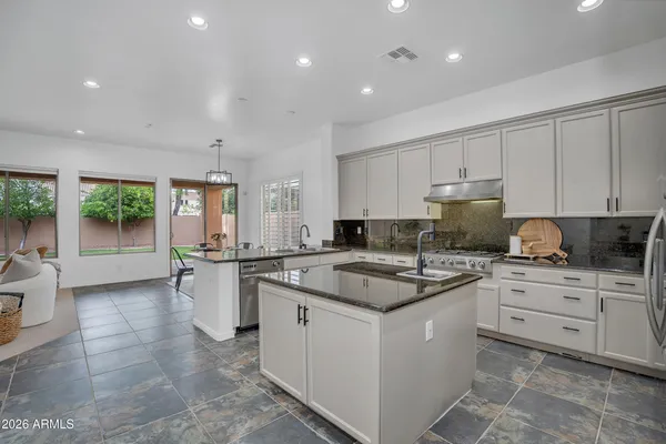 $850,000 | 4756 East Ironhorse Road, Gilbert, AZ 85297