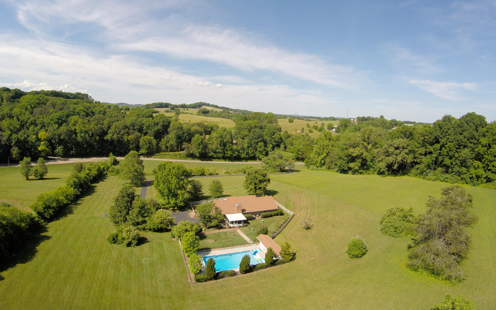 347 South Union Grove Road Friendsville, TN 37737 - Photo 4 of 39 DSC_1000-5