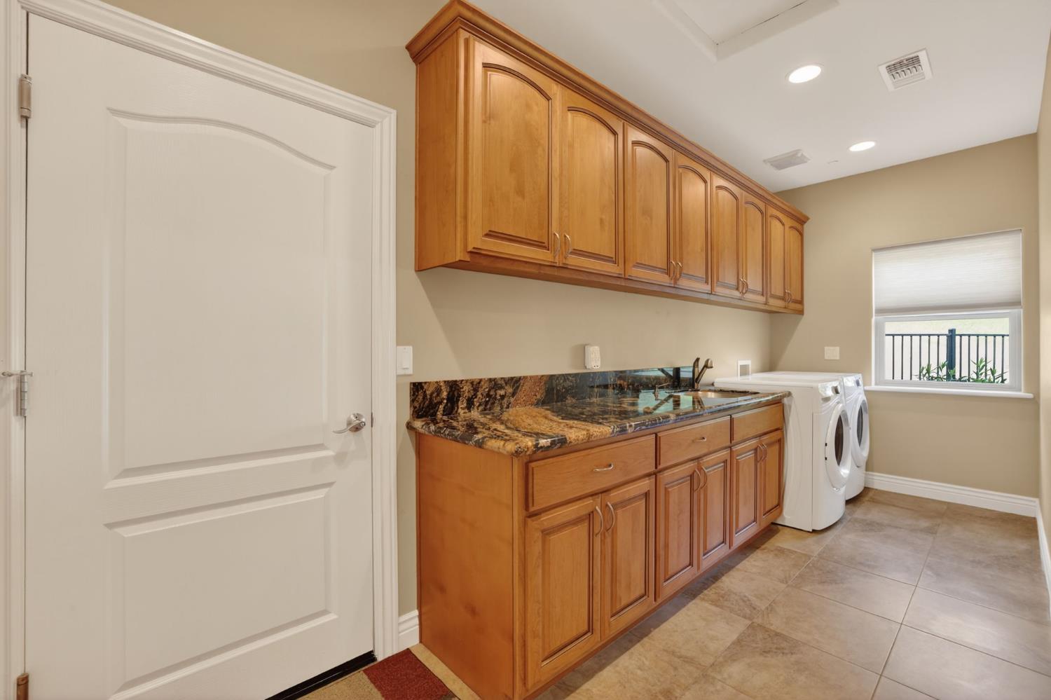 4554 Cross Creek Road Cool, CA 95614 - Photo 46 of 92 Gallery Image 46