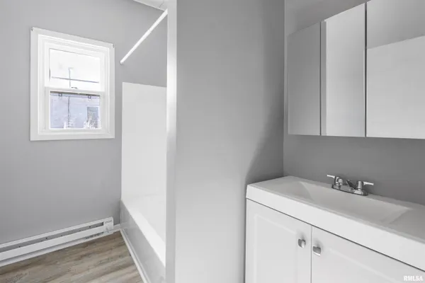 $57,900 | 209 South Gardner Street, West Frankfort, IL 62896