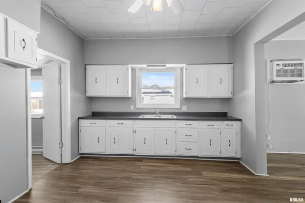 $57,900 | 209 South Gardner Street, West Frankfort, IL 62896