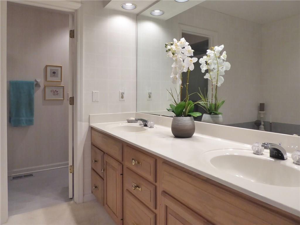 12291 Brompton Road Carmel, IN 46033 - Photo 20 of 33 Gallery Image 20