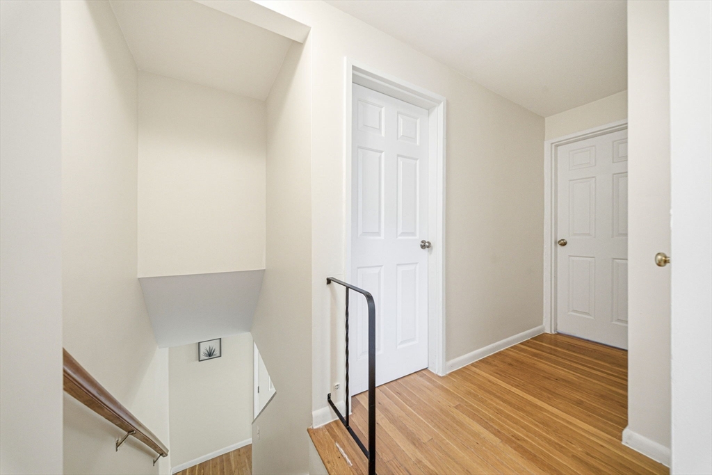 18 Bradford Road, Unit 18 Winchester, MA 01890 - Photo 12 of 28