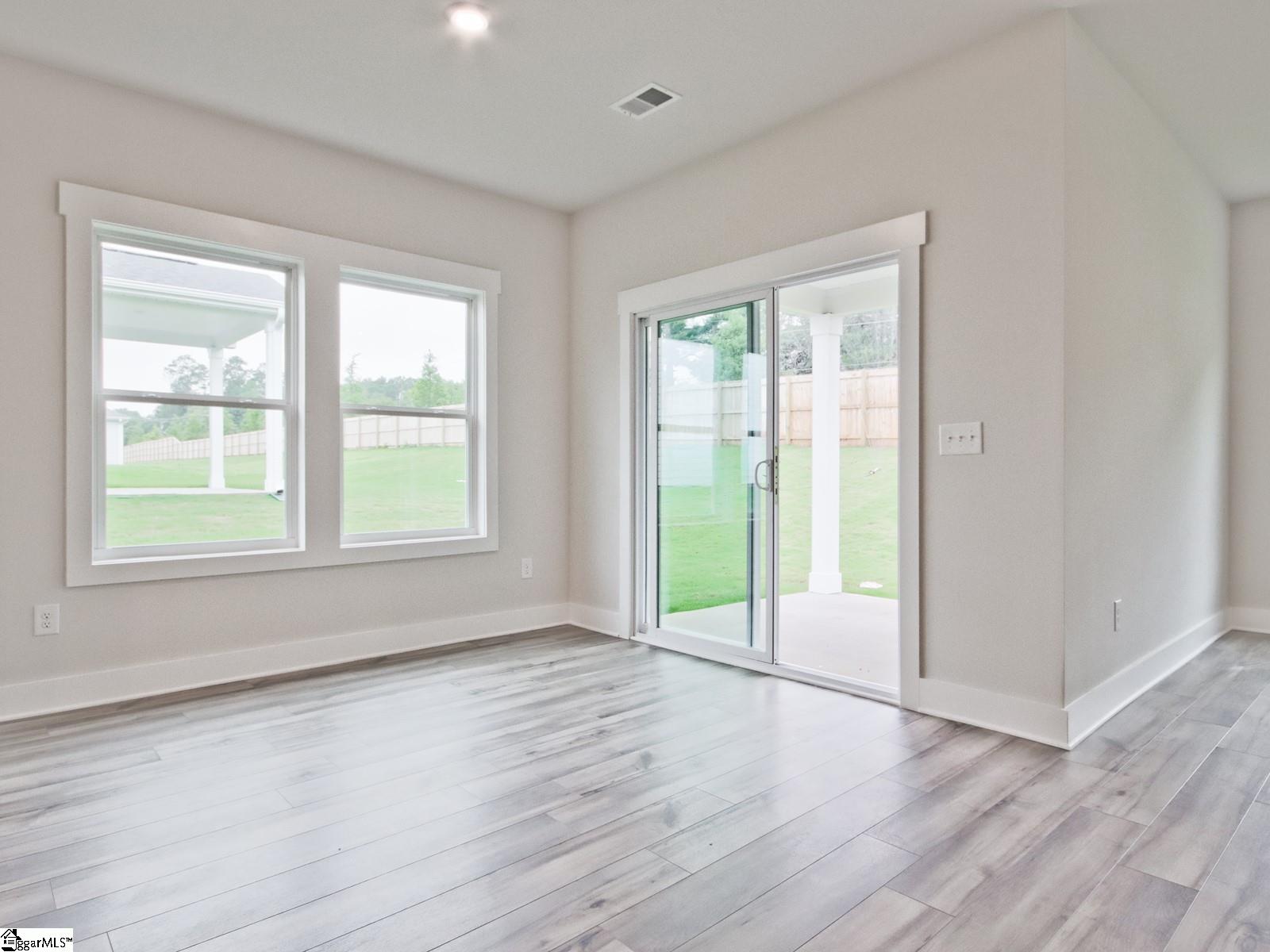 413 Roderick Lane Greenville, SC 29605 - Photo 7 of 26 Gallery Image 7