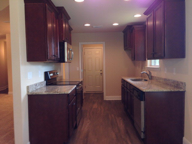 12458 Copperwood Drive Foley, AL 36535 - Photo 6 of 13 Kitchen