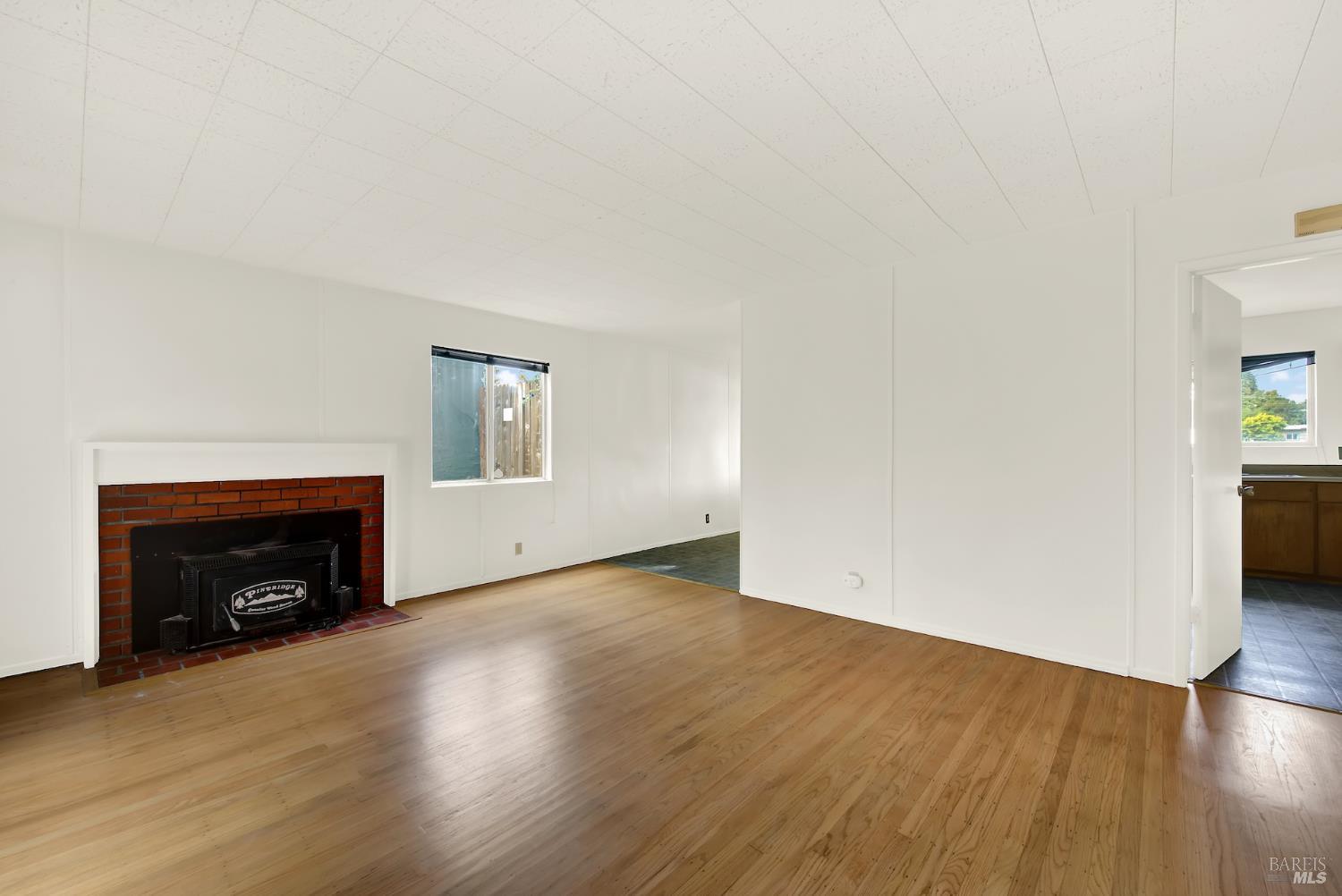 2715 Limerick Road San Pablo, CA 94806 - Photo 2 of 42