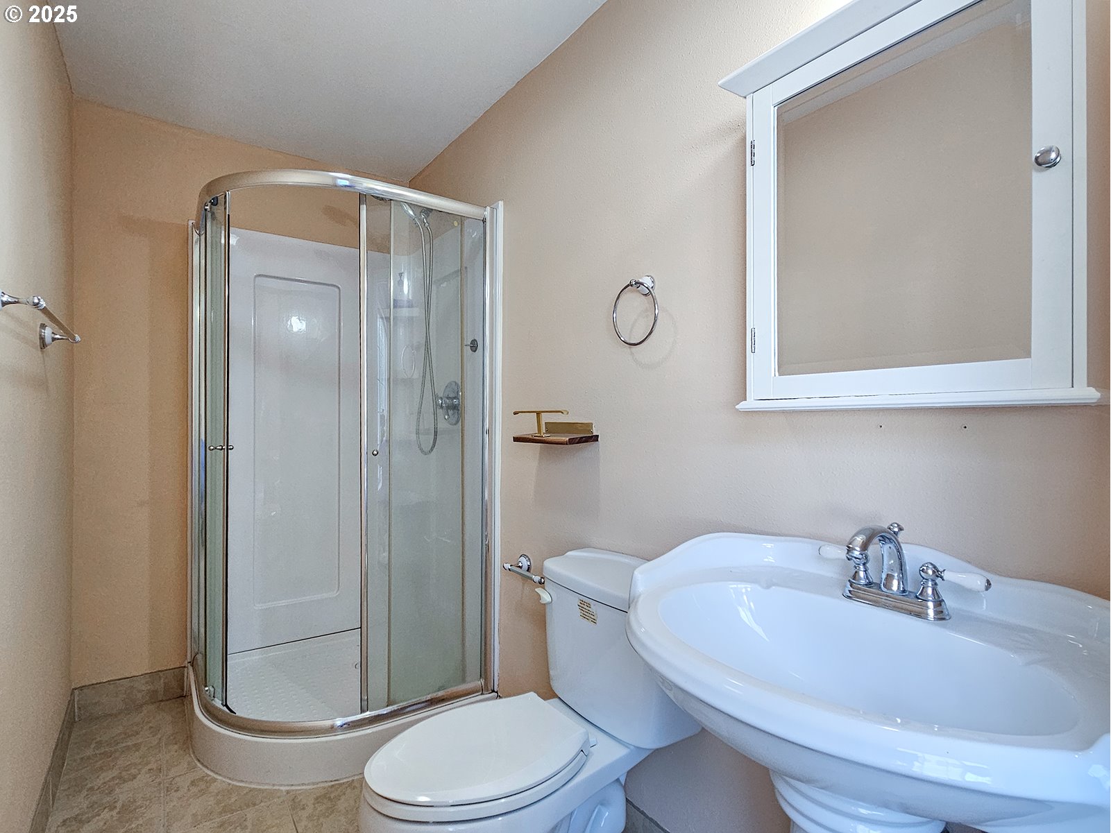 6005 Southwest 130th Avenue Beaverton, OR 97008 - Photo 14 of 20