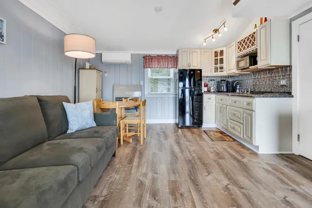 $224,900 | 522 Ocean Boulevard, Hampton, NH 03842