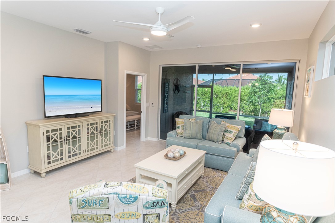 4431 Dutchess Park Road Fort Myers, FL 33916 - Photo 13 of 28