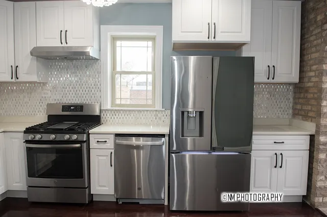 $2,800 | 2026 West McLean Avenue, Unit 3, Chicago, IL 60647