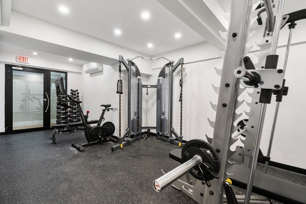 69 Walnut Street, Unit 2 Brookline, MA 02445 - Photo 16 of 21