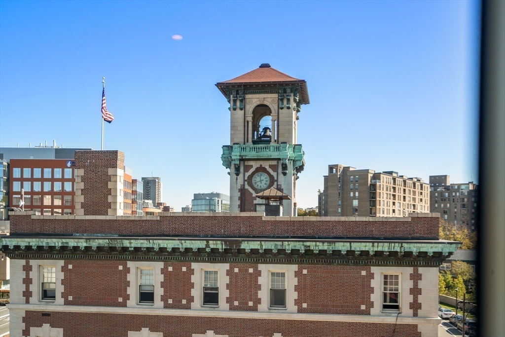 69 Walnut Street, Unit 2 Brookline, MA 02445 - Photo 18 of 21