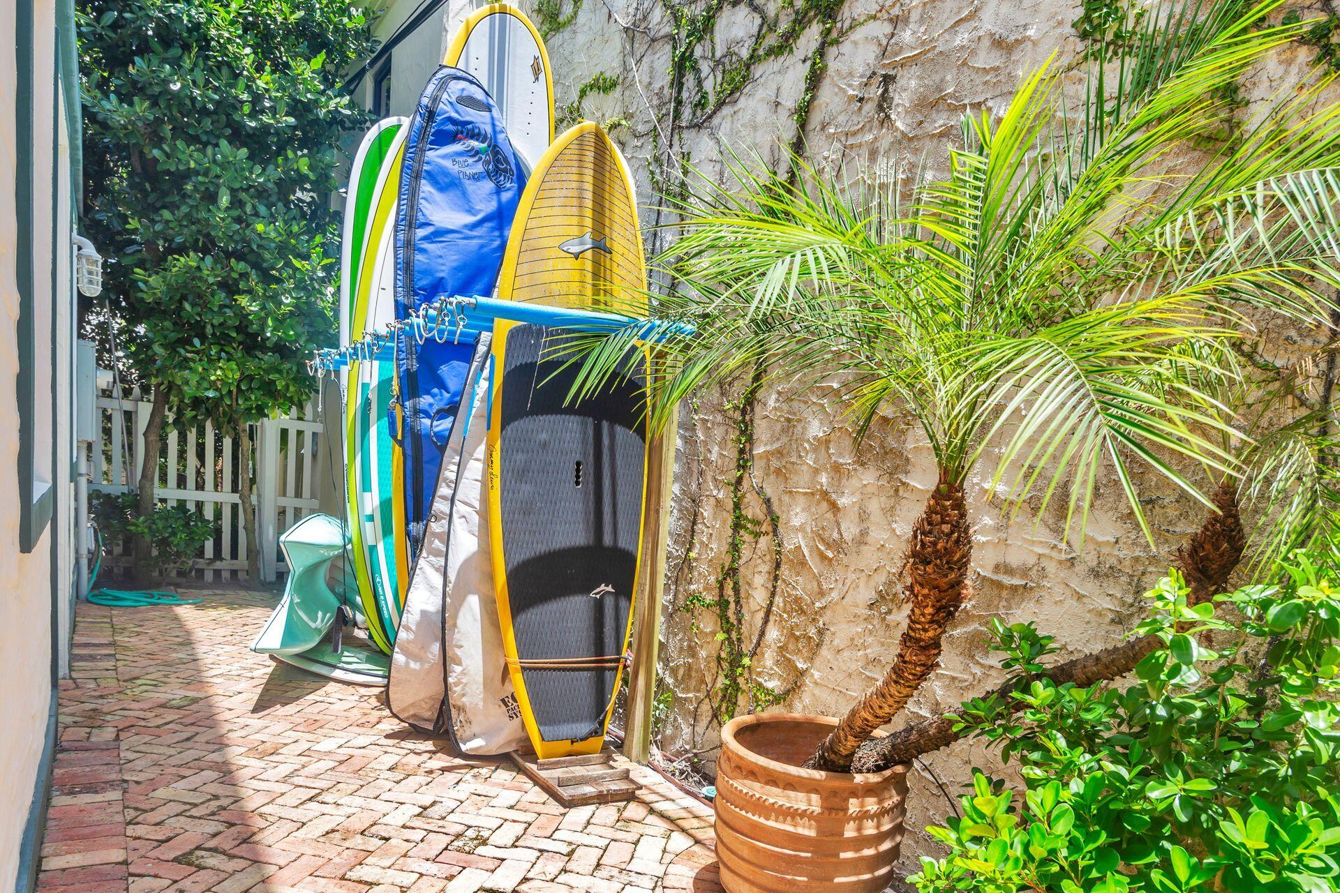 135 Root Trail, Unit B Palm Beach, FL 33480 - Photo 20 of 23 24 2