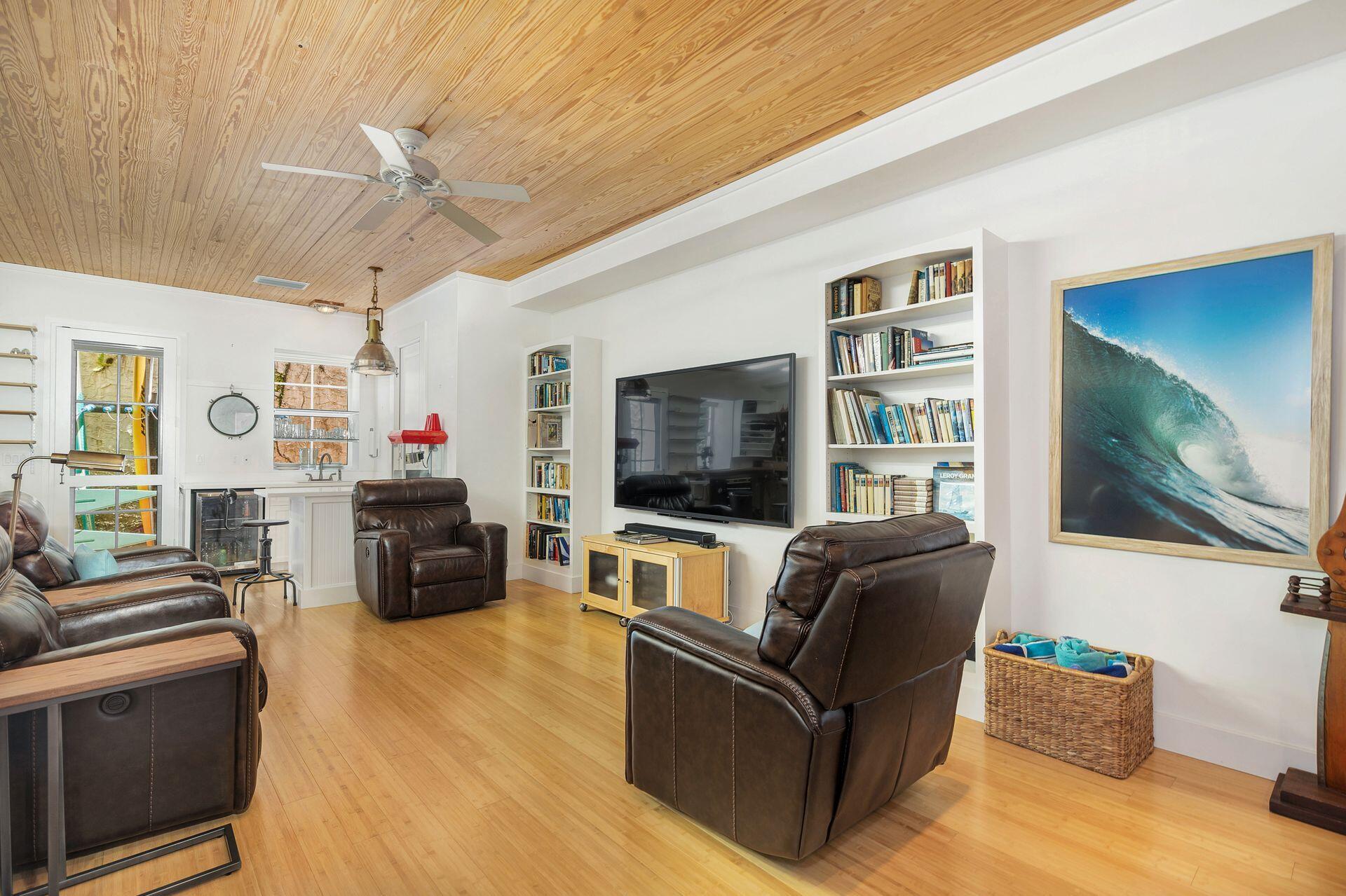 135 Root Trail, Unit B Palm Beach, FL 33480 - Photo 6 of 23 6