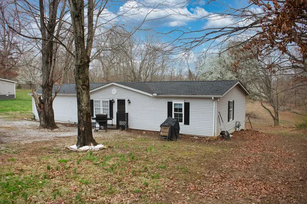 $250,000 | 3079 Trace Creek Road, White Bluff, TN 37187
