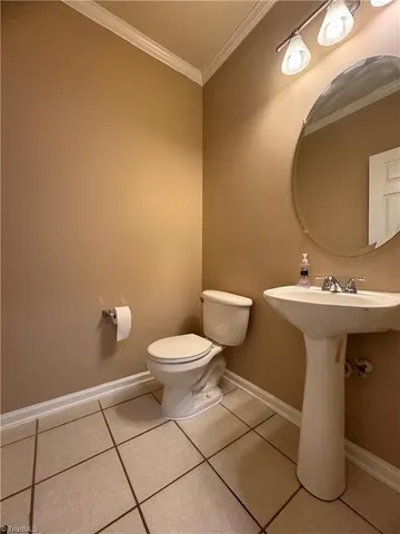 $2,100 | 3861 Parkway Vista Drive, Greensboro, NC 27409