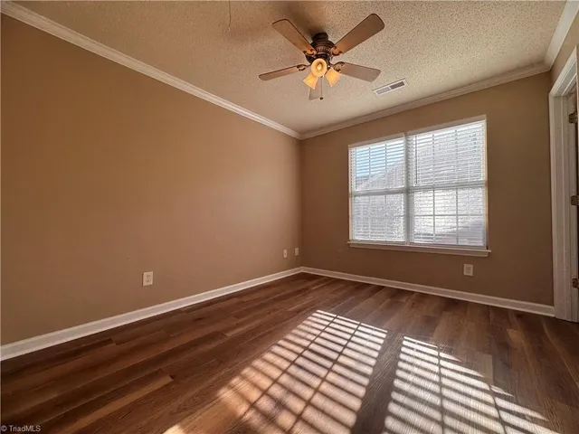 $2,100 | 3861 Parkway Vista Drive, Greensboro, NC 27409