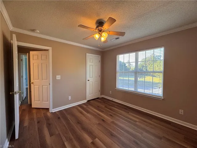 $2,100 | 3861 Parkway Vista Drive, Greensboro, NC 27409