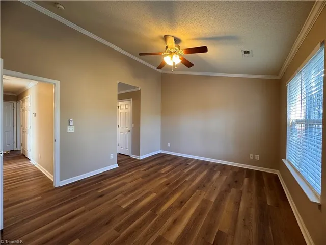 $2,100 | 3861 Parkway Vista Drive, Greensboro, NC 27409