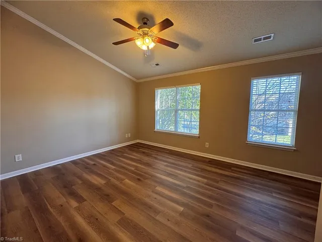 $2,100 | 3861 Parkway Vista Drive, Greensboro, NC 27409