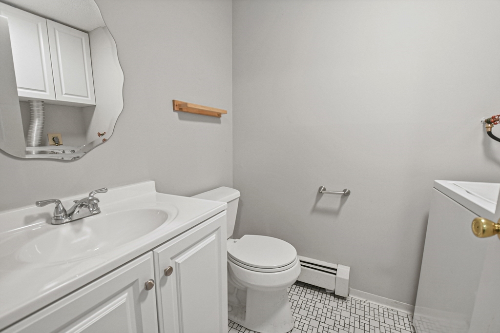 945 Riverside Drive, Unit 15A Methuen, MA 01844 - Photo 12 of 19 Gallery Image 12