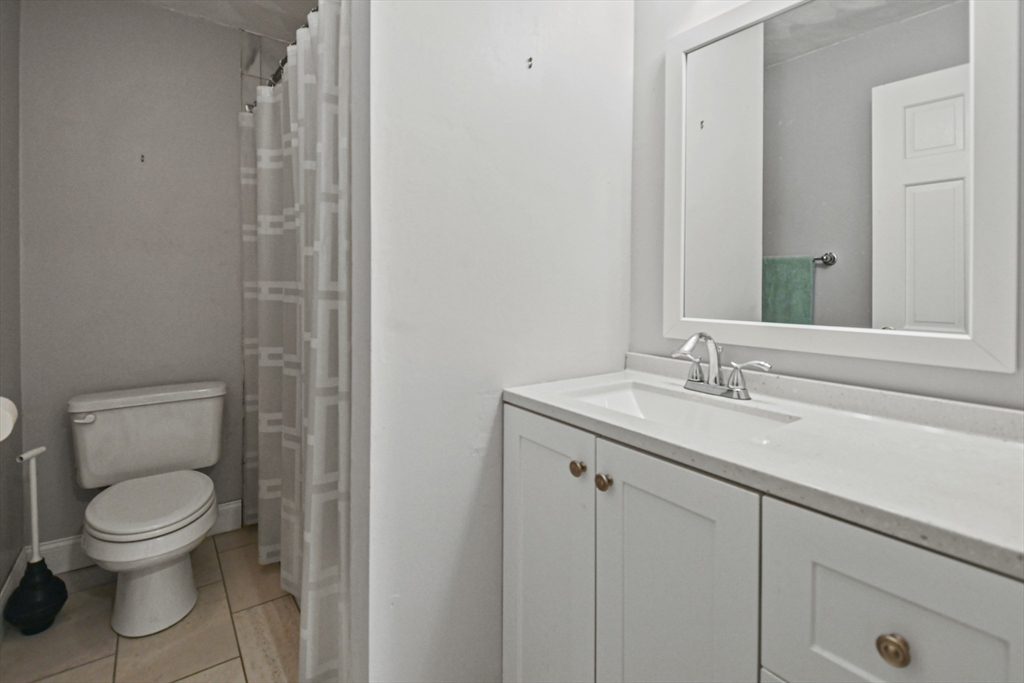 945 Riverside Drive, Unit 15A Methuen, MA 01844 - Photo 16 of 19 Gallery Image 16