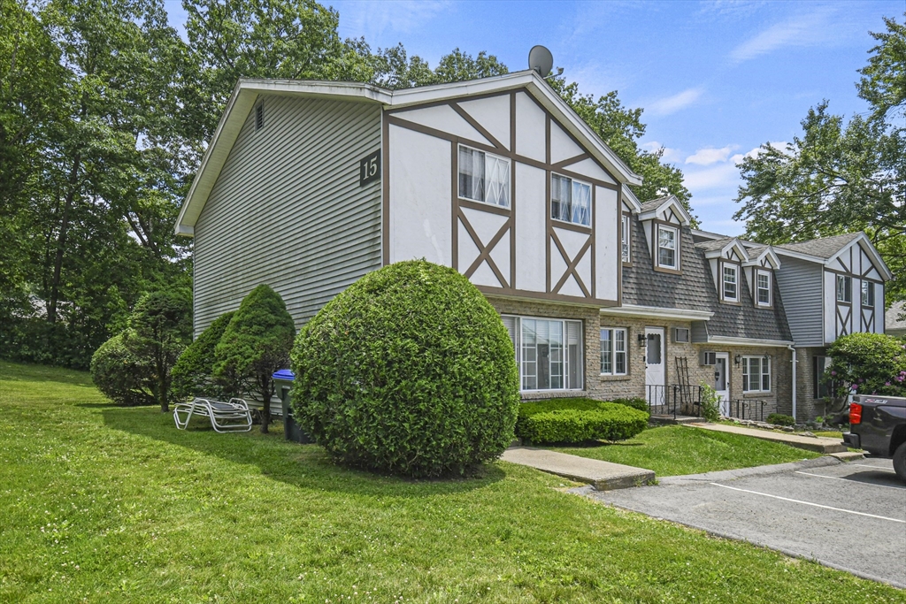 945 Riverside Drive, Unit 15A Methuen, MA 01844 - Photo 2 of 19 Gallery Image 2