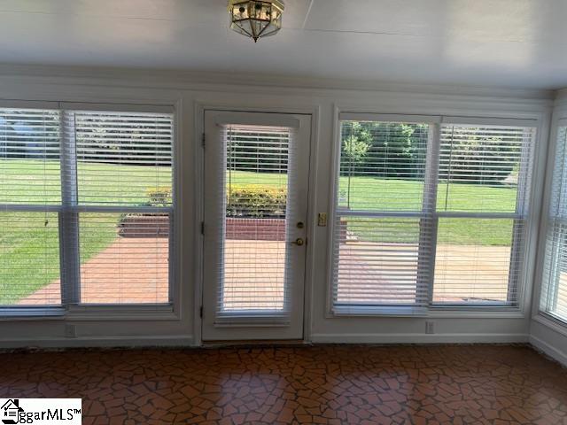 4700 Old Buncombe Road Greenville, SC 29617 - Photo 8 of 13 Gallery Image 8