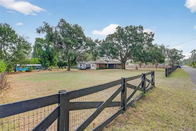 $654,000 | 1825 Streetman Drive, Lithia, FL 33547