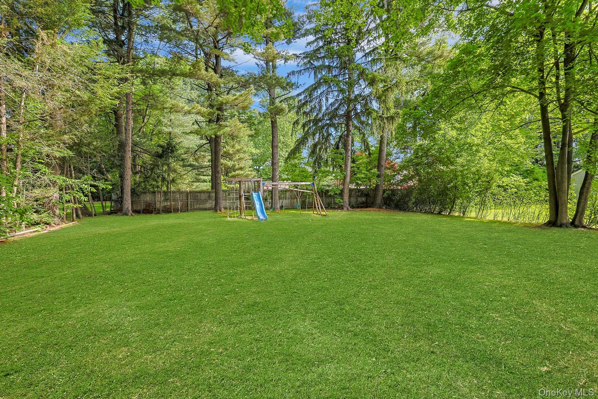 31 Townline Road Pearl River, NY 10965 - Photo 23 of 27 a view of a park with large trees