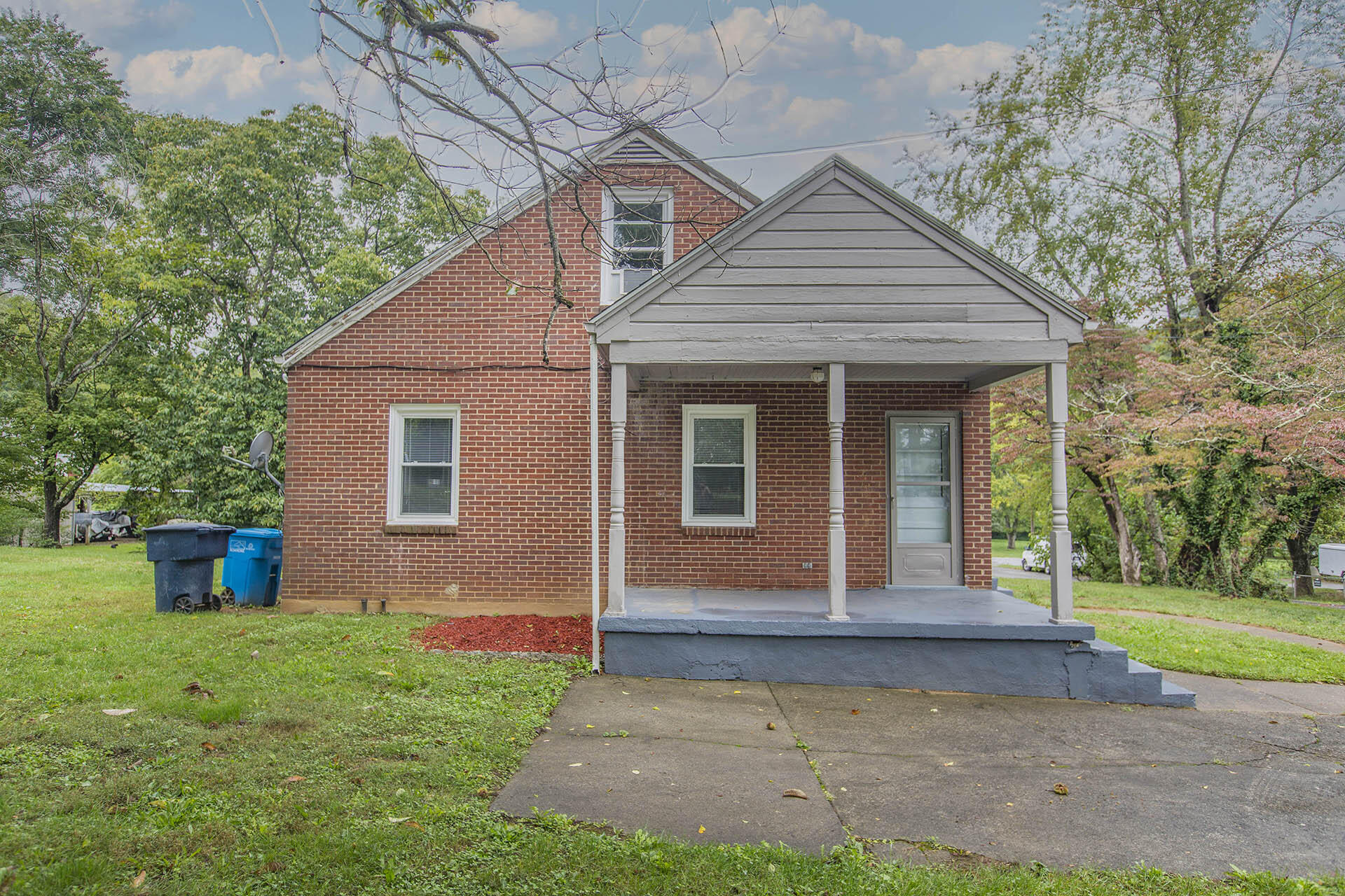 1027 Ethel Road Southeast Roanoke, VA 24014 - Photo 28 of 38 Brick 1& 1/2 Story home