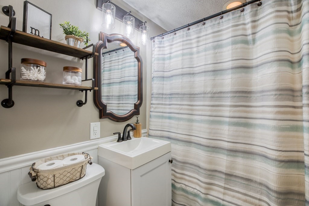 5 Ridge Road South Hadley, MA 01075 - Photo 13 of 28 Gallery Image 13
