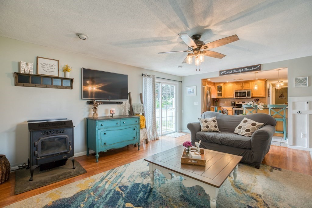 5 Ridge Road South Hadley, MA 01075 - Photo 4 of 28 Gallery Image 4