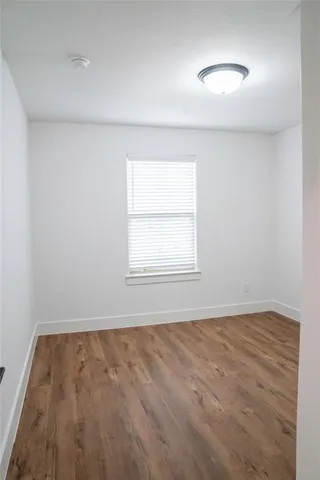 $259,900 | 907 East 10th Street, Bonham, TX 75418