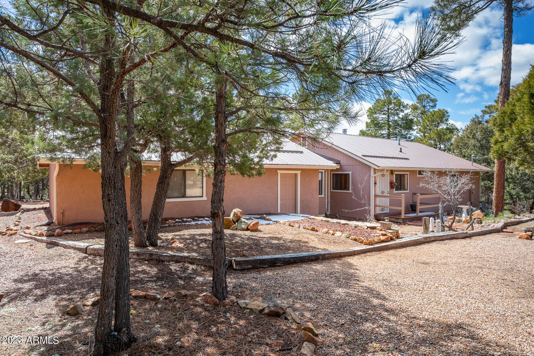 2760 High Ridge Road Overgaard, AZ 85933 - Photo 18 of 27 2760 High Ridge